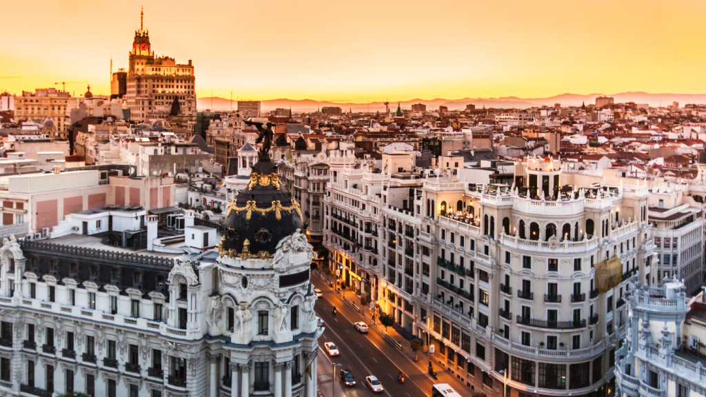 Que faire à Madrid Vues de la ville de Madrid Gran Vía Madrid Été à Madrid